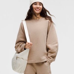 LIKE NEW LULULEMON LOUNGEFUL SWEATSHIRT